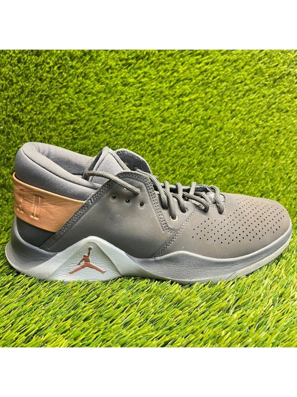 Nike Air Jordan Flight Fresh GG Boys Size 6.5Y Gray Basketball Shoes Sneakers